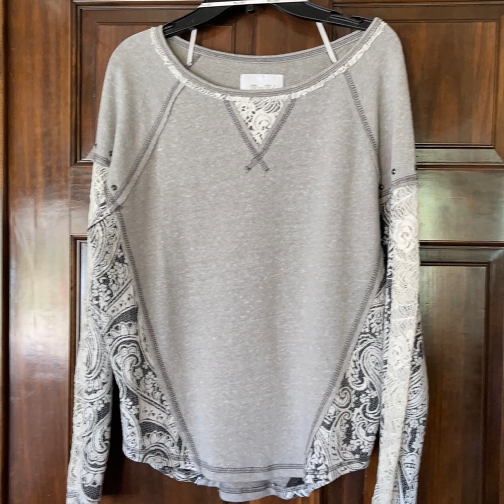 Miss Me top, gray, size small.